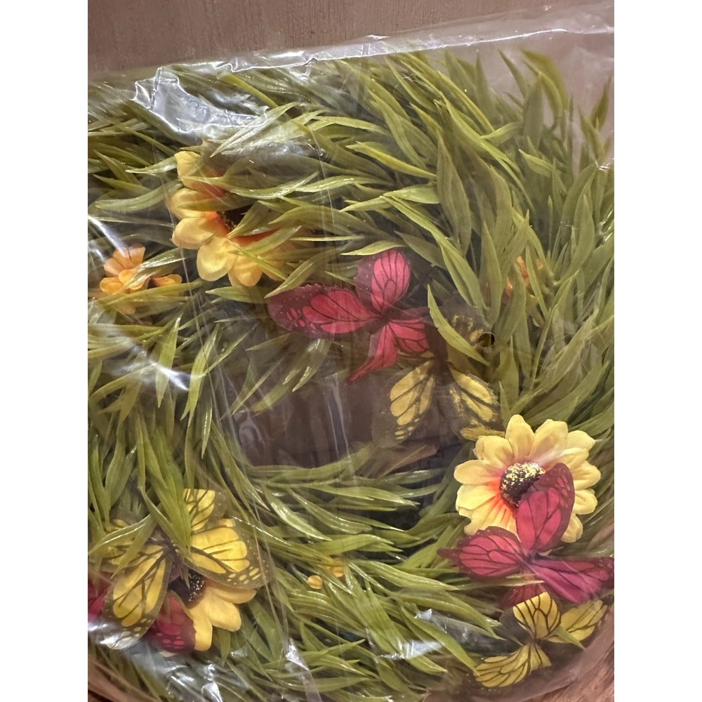 Beautiful Artificial Spring Wreath 13 Inches in Diameter